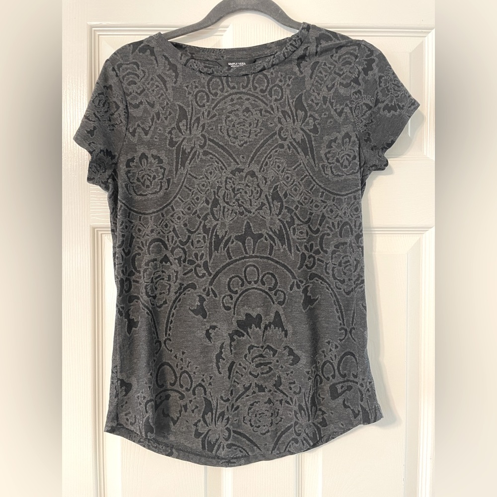 Beautiful grey t-shirt